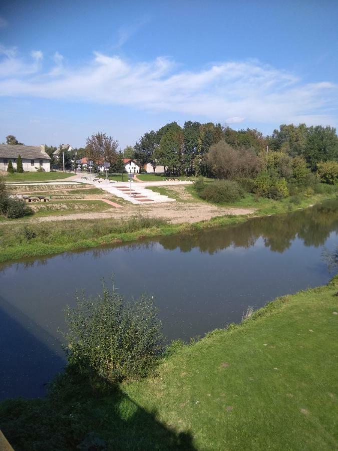 Gdow Riverside Apartments And Tours Luaran gambar